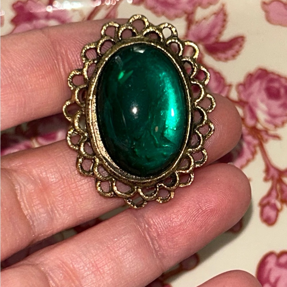 Elegant Green and Gold Brooch